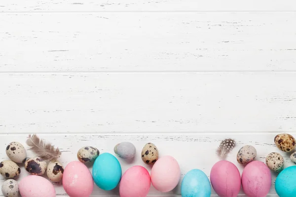 Easter Greeting Card Colorful Eggs Little Quail Eggs Wooden White — Stock Photo, Image