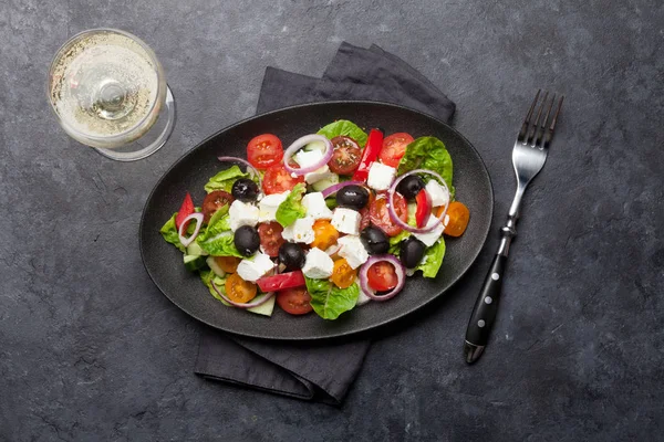 Greek Salad Cucumbers Tomatoes Peppers Lettuce Onion Feta Cheese Olives — Stock Photo, Image