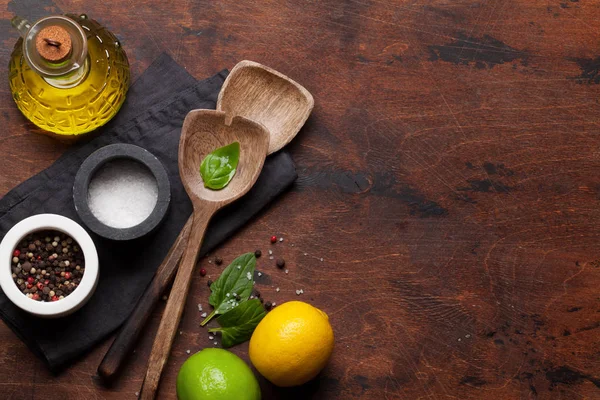 Utensili Cucina Legno Condimenti Spezie Sul Tavolo Cucina Legno — Foto Stock