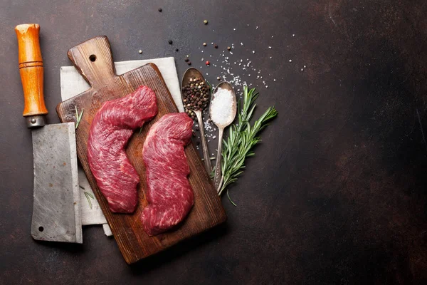 Raw horní čepel nebo denver steak — Stock fotografie
