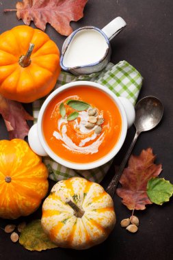 kremalı balkabağı çorbası