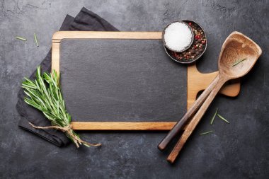 Yemek malzemeler ve mutfak eşyaları