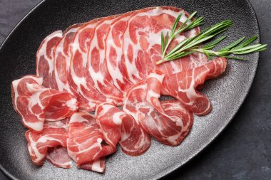 İspanyol reçeli, prosciutto crudo jambon, İtalyan salam