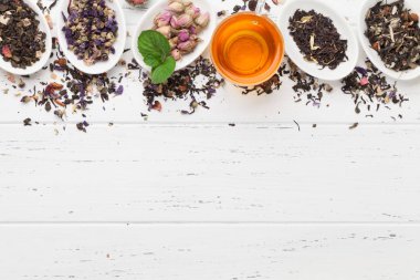 Bitkisel ve meyve kuru çaylar seti