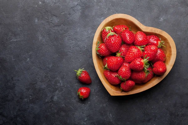 Reife Erdbeeren — Stockfoto