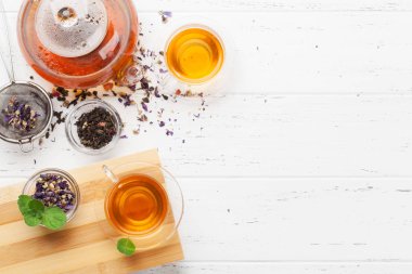 Farklı bitkisel ve meyve çayları