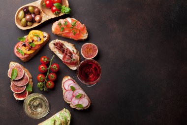 Brushetta veya geleneksel İspanyol tapas