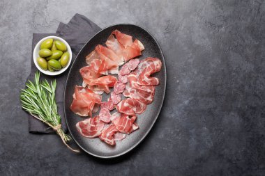İspanyol reçeli, prosciutto crudo jambon, İtalyan salam