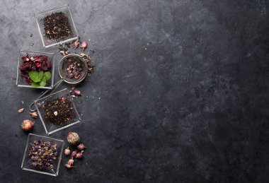 Bitkisel ve meyve kuru çaylar seti