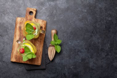 Taze yaz narenciye limonata