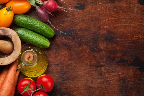 Variedad de verduras orgánicas crudas — Foto de Stock