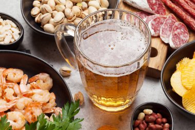 fıçı bira ve aperatifler