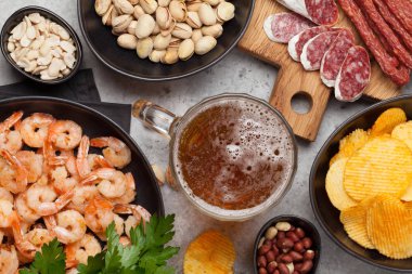 fıçı bira ve aperatifler