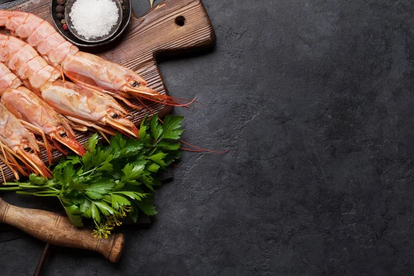 Taze deniz ürünleri. Langostino karides — Stok fotoğraf