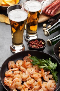 fıçı bira ve aperatifler