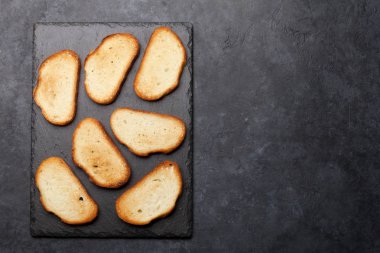 tost ekmek dilimleri