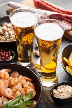 fıçı bira ve aperatifler