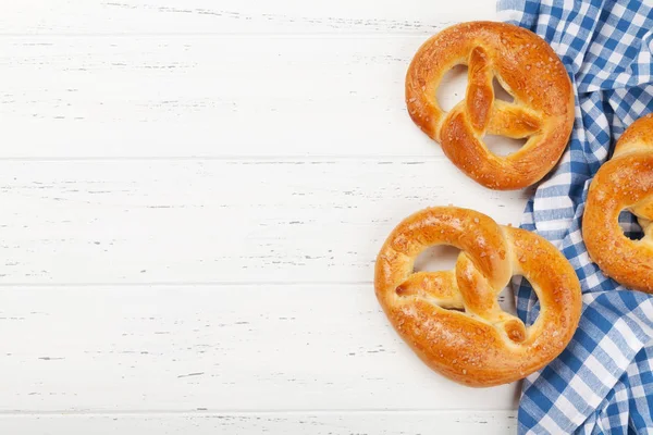 Oktoberfest pano de fundo. Pretzels. — Fotografia de Stock