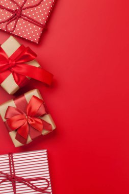 Noel veya Sevgililer Günü hediye kutuları