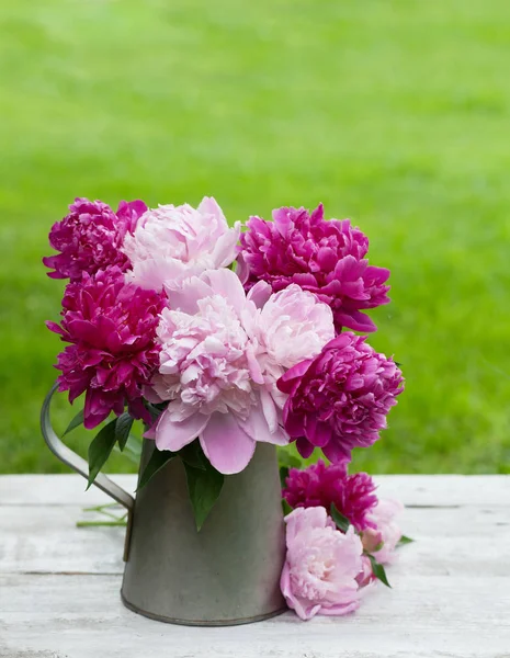 Peony flowers bouquet — Stock Photo, Image