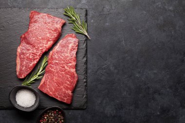 Ham mermer sığır eti biftek