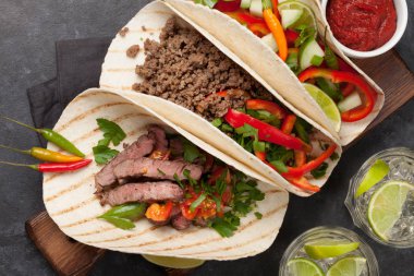 Meksika tacoları seti.