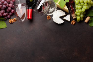 şarap, üzüm ve peynir