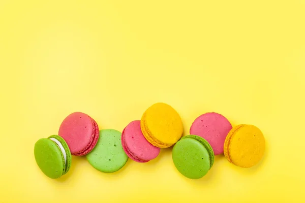 Pastel de macaron o dulces de macarrones —  Fotos de Stock