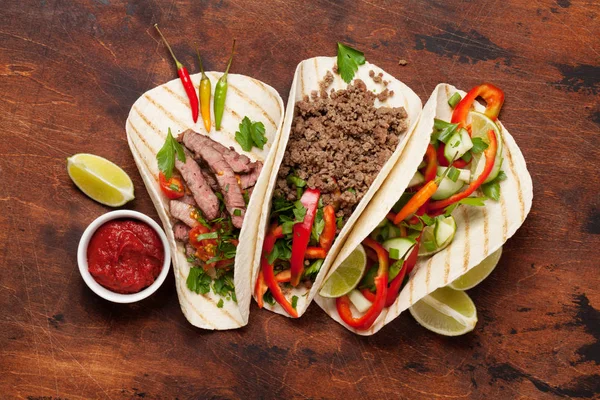 Conjunto de tacos mexicanos — Fotografia de Stock