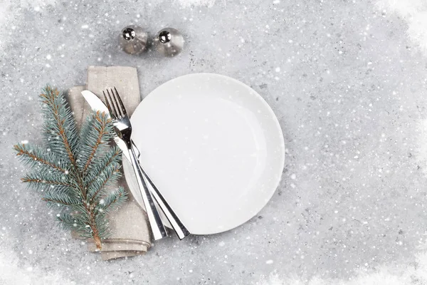 Ajuste de mesa de Navidad con abeto —  Fotos de Stock