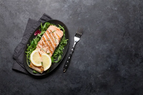 Filetto di pesce salmone alla griglia — Foto Stock