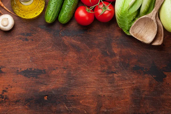 Geassorteerde rauwe biologische groenten — Stockfoto