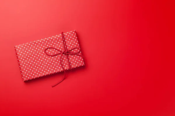 Boże Narodzenie lub walentynkowe pudełko na prezent — Zdjęcie stockowe