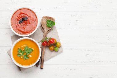 Domates ve kabak çorbası