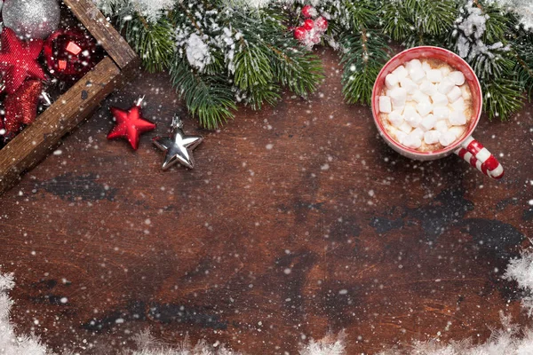 Kerstdecor, marshmallow en kerstboom — Stockfoto