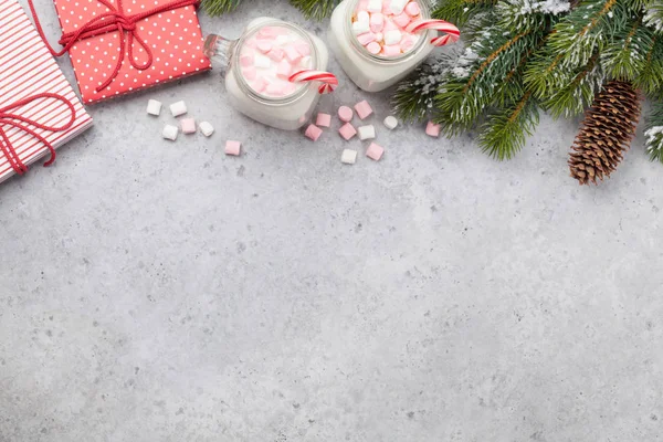 Marshmallow ile geleneksel Noel kokteyli. — Stok fotoğraf
