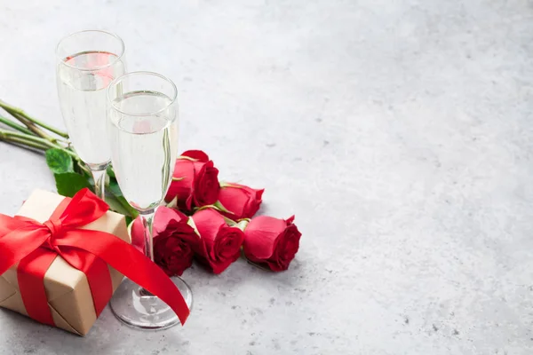 Walentynki kartka z życzeniami z szampanem — Zdjęcie stockowe