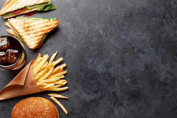 Sanduíche Clube Batatas Fritas Cheeseburger Copo Cola Com Gelo Comida — Fotografia de Stock