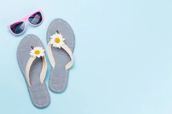 Beach Flip Flops Flowers Sunglasses Blue Background Summer Vacation Concept — Stock Photo, Image