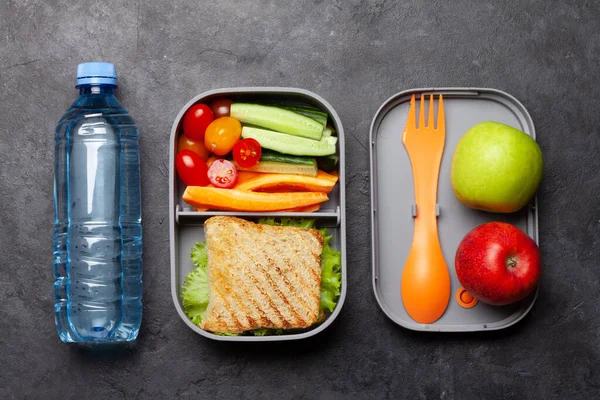 Gesunde Lunchbox Mit Sandwich Und Gemüse Auf Steintisch Ansicht Von — Stockfoto