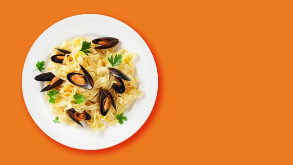 Fettuccine Pasta Mit Meeresfrüchten Draufsicht Flach Lag Mit Kopierraum — Stockfoto