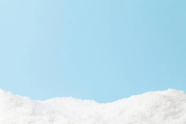 Natal Cartão Saudação Com Neve Sobre Fundo Azul Espaço Cópia — Fotografia de Stock