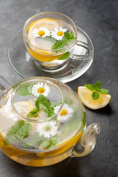 Traditional Herbal Tea Lemon Chamomile Flowers Mint — Stock Photo, Image