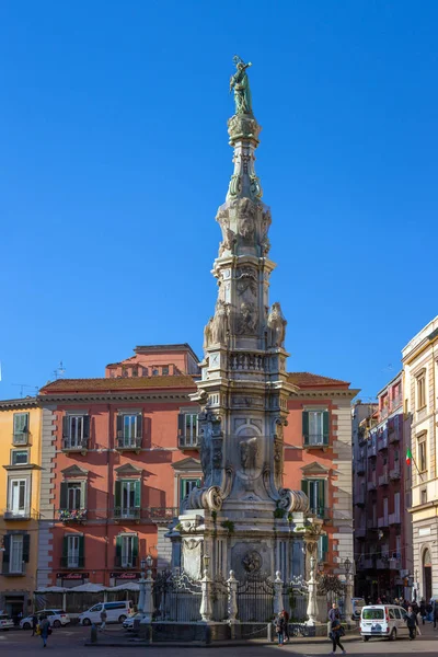Nápoles Italia Diciembre 2017 Guglia Dell Immacolata Obelisco Bajo Cielo — Foto de Stock