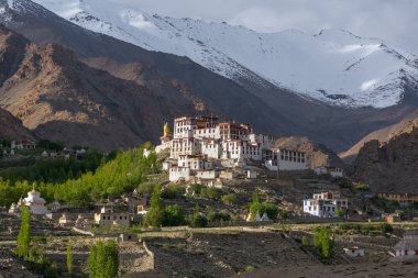 Dağlar, Ladakh, Hindistan Likir Budist manastırda