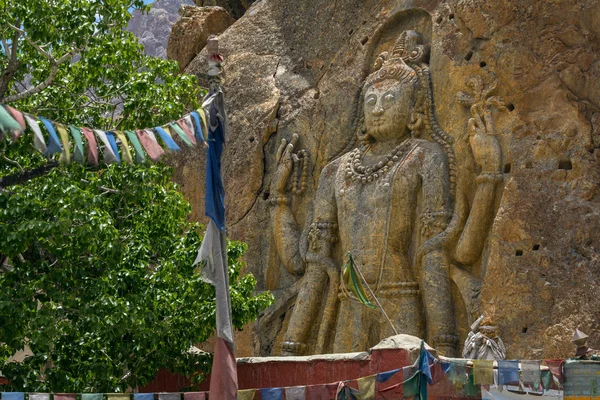 Tallado Roca Future Buddha Aldea Mulbekh Leh Ladakh India — Foto de Stock