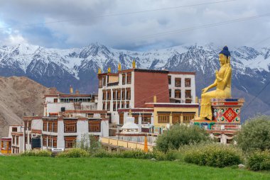 Maitreya Ladakh, Hindistan Likir Gompa manastırda heykeli
