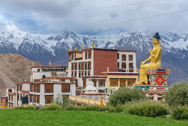 Maitreya Ladakh Hindistan Likir Gompa Manastırda Heykeli — Stok fotoğraf