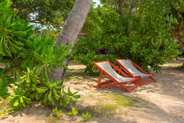 Sedie Spiaggia Ombra Sulla Spiaggia Koh Mak Thailandia — Foto Stock