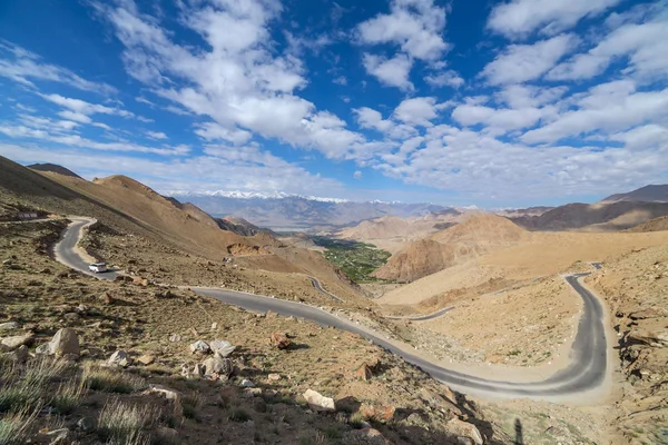 Khardung Pass Sur Route Entre Leh Vallée Nubra Ladakh Inde — Photo